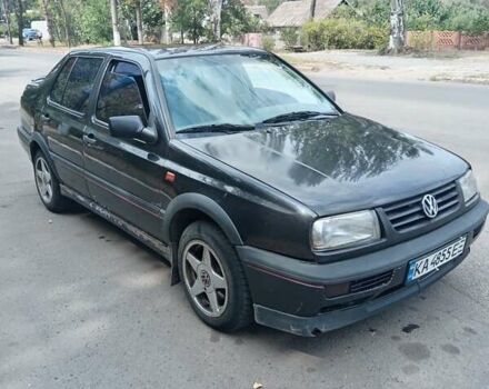 Чорний Фольксваген Венто, об'ємом двигуна 2 л та пробігом 260 тис. км за 1500 $, фото 1 на Automoto.ua