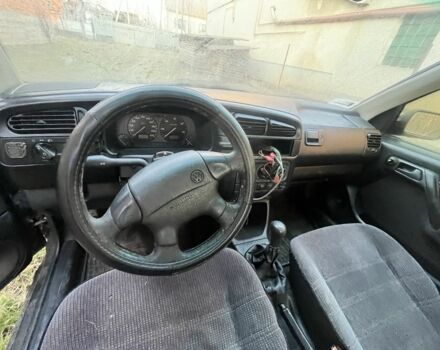 Чорний Фольксваген Венто, об'ємом двигуна 0 л та пробігом 250 тис. км за 450 $, фото 7 на Automoto.ua