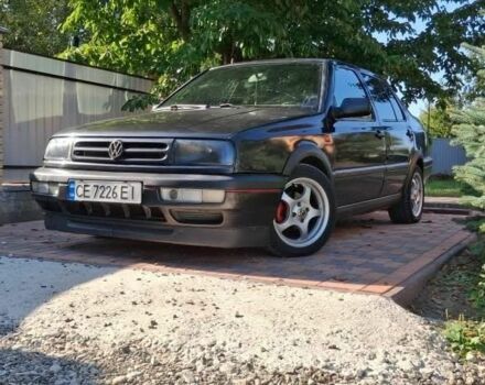 Черный Фольксваген Венто, объемом двигателя 1.9 л и пробегом 95 тыс. км за 2322 $, фото 1 на Automoto.ua