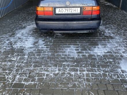 Черный Фольксваген Венто, объемом двигателя 1.8 л и пробегом 172 тыс. км за 750 $, фото 1 на Automoto.ua