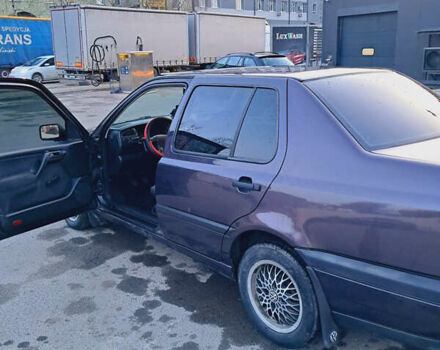 Фиолетовый Фольксваген Венто, объемом двигателя 1.78 л и пробегом 107 тыс. км за 2200 $, фото 3 на Automoto.ua