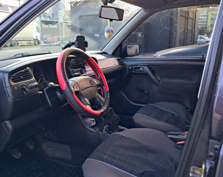 Фиолетовый Фольксваген Венто, объемом двигателя 1.78 л и пробегом 107 тыс. км за 2200 $, фото 9 на Automoto.ua