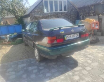 Фіолетовий Фольксваген Венто, об'ємом двигуна 0 л та пробігом 200 тис. км за 1189 $, фото 1 на Automoto.ua