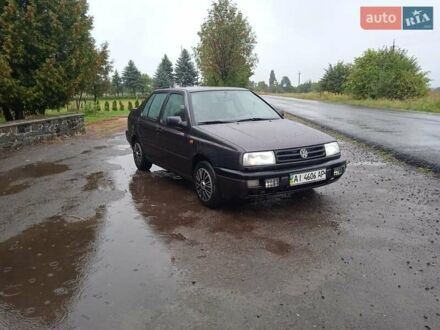 Фольксваген Венто 1993 в Берестечко на Automoto.ua Фиолетовый Фольксваген Венто, объемом двигателя 1.8 л и пробегом 328 тыс. км за 1250 $, фото 1 на Automoto.ua