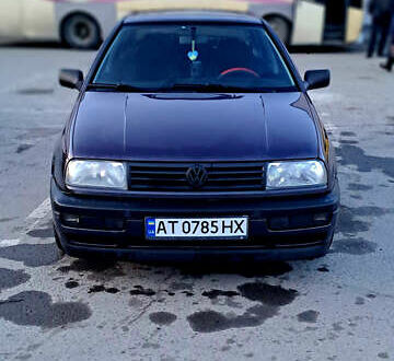 Фольксваген Венто 1994 у Львові на Automoto.ua Фіолетовий Фольксваген Венто, об'ємом двигуна 1.78 л та пробігом 107 тис. км за 2200 $, фото 1 на Automoto.ua