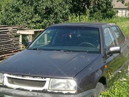 Фиолетовый Фольксваген Венто, объемом двигателя 1.78 л и пробегом 350 тыс. км за 1000 $, фото 1 на Automoto.ua