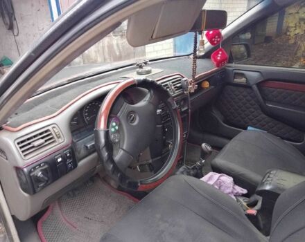 Коричневий Фольксваген Венто, об'ємом двигуна 2 л та пробігом 200 тис. км за 2000 $, фото 5 на Automoto.ua