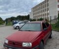 Красный Фольксваген Венто, объемом двигателя 1.8 л и пробегом 56 тыс. км за 1600 $, фото 1 на Automoto.ua