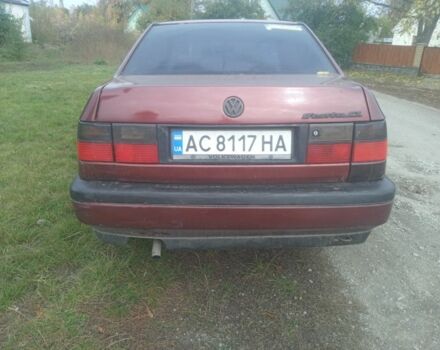 Красный Фольксваген Венто, объемом двигателя 1.6 л и пробегом 2 тыс. км за 1313 $, фото 2 на Automoto.ua