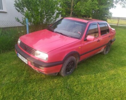 Красный Фольксваген Венто, объемом двигателя 1.8 л и пробегом 280 тыс. км за 1450 $, фото 8 на Automoto.ua