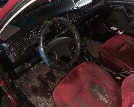 Красный Фольксваген Венто, объемом двигателя 1.9 л и пробегом 248 тыс. км за 1500 $, фото 6 на Automoto.ua