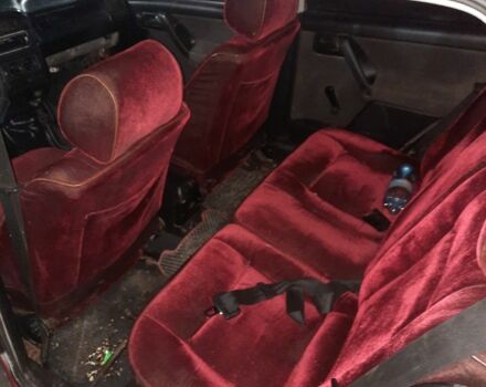 Красный Фольксваген Венто, объемом двигателя 1.9 л и пробегом 248 тыс. км за 1500 $, фото 8 на Automoto.ua