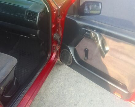 Красный Фольксваген Венто, объемом двигателя 1.8 л и пробегом 550 тыс. км за 1500 $, фото 7 на Automoto.ua