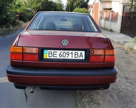 Червоний Фольксваген Венто, об'ємом двигуна 1.8 л та пробігом 283 тис. км за 2800 $, фото 1 на Automoto.ua