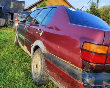 Красный Фольксваген Венто, объемом двигателя 1.8 л и пробегом 56 тыс. км за 450 $, фото 5 на Automoto.ua