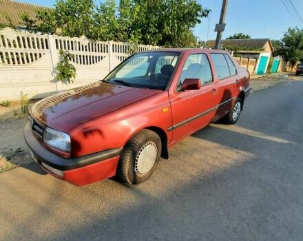 Червоний Фольксваген Венто, об'ємом двигуна 1.8 л та пробігом 283 тис. км за 2800 $, фото 2 на Automoto.ua