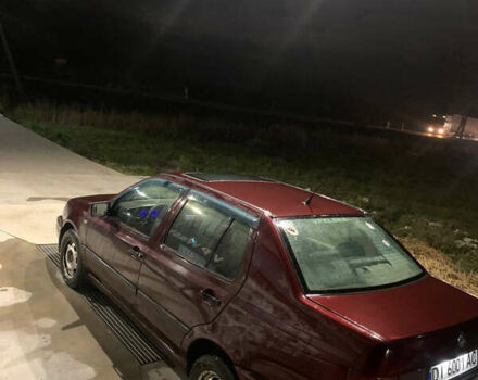 Червоний Фольксваген Венто, об'ємом двигуна 1.9 л та пробігом 250 тис. км за 2100 $, фото 6 на Automoto.ua