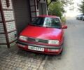 Красный Фольксваген Венто, объемом двигателя 1.8 л и пробегом 390 тыс. км за 1406 $, фото 1 на Automoto.ua