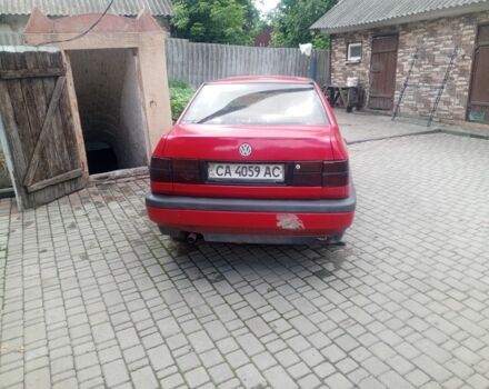 Фольксваген Венто 1994 в Сумах на Automoto.ua Красный Фольксваген Венто, объемом двигателя 0 л и пробегом 200 тыс. км за 1000 $, фото 1 на Automoto.ua