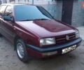 Красный Фольксваген Венто, объемом двигателя 1.8 л и пробегом 200 тыс. км за 3000 $, фото 2 на Automoto.ua