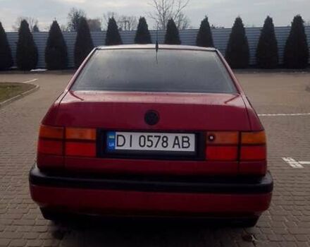 Червоний Фольксваген Венто, об'ємом двигуна 1.8 л та пробігом 330 тис. км за 1800 $, фото 5 на Automoto.ua