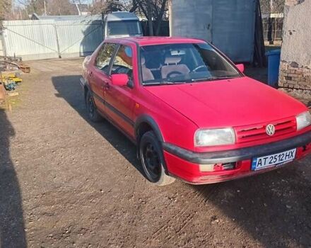 Червоний Фольксваген Венто, об'ємом двигуна 1.8 л та пробігом 176 тис. км за 900 $, фото 1 на Automoto.ua