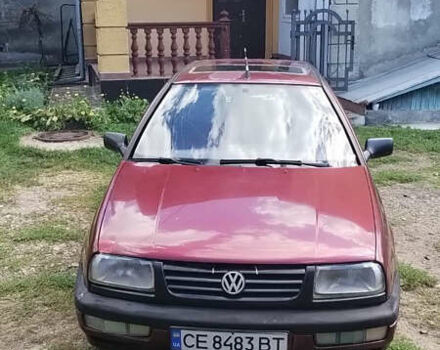 Червоний Фольксваген Венто, об'ємом двигуна 1.78 л та пробігом 283 тис. км за 1600 $, фото 1 на Automoto.ua