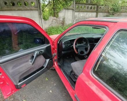 Красный Фольксваген Венто, объемом двигателя 1.8 л и пробегом 183 тыс. км за 2200 $, фото 2 на Automoto.ua