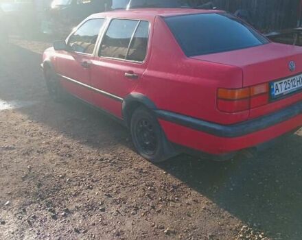 Червоний Фольксваген Венто, об'ємом двигуна 1.8 л та пробігом 176 тис. км за 900 $, фото 4 на Automoto.ua