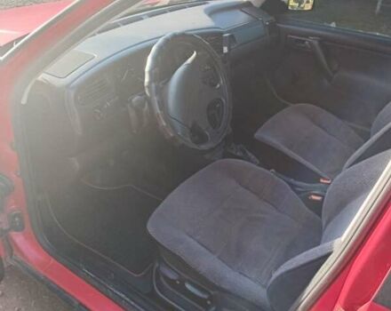 Червоний Фольксваген Венто, об'ємом двигуна 1.8 л та пробігом 176 тис. км за 900 $, фото 3 на Automoto.ua