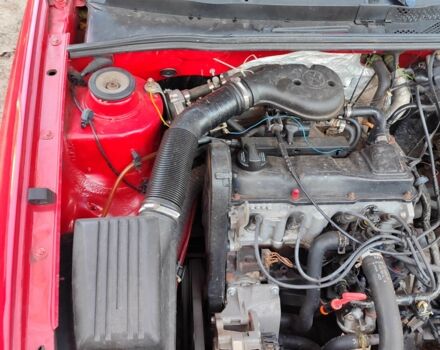 Красный Фольксваген Венто, объемом двигателя 1.8 л и пробегом 92 тыс. км за 3200 $, фото 3 на Automoto.ua