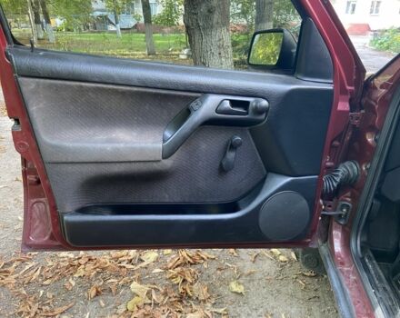 Красный Фольксваген Венто, объемом двигателя 1.9 л и пробегом 230 тыс. км за 2100 $, фото 9 на Automoto.ua