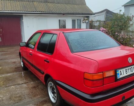 Красный Фольксваген Венто, объемом двигателя 1.8 л и пробегом 485 тыс. км за 2600 $, фото 2 на Automoto.ua