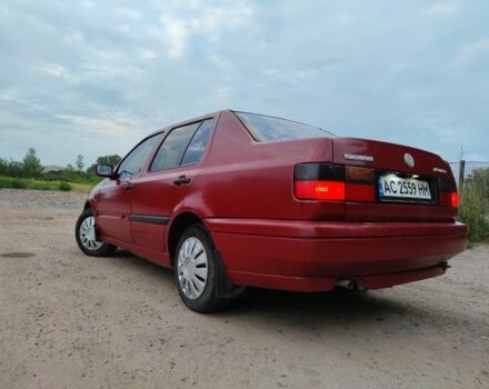 Червоний Фольксваген Венто, об'ємом двигуна 1.8 л та пробігом 510 тис. км за 2500 $, фото 10 на Automoto.ua