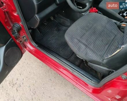 Красный Фольксваген Венто, объемом двигателя 1.8 л и пробегом 510 тыс. км за 1600 $, фото 3 на Automoto.ua