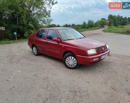 Червоний Фольксваген Венто, об'ємом двигуна 1.8 л та пробігом 510 тис. км за 2500 $, фото 12 на Automoto.ua