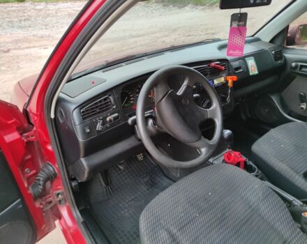 Червоний Фольксваген Венто, об'ємом двигуна 1.8 л та пробігом 510 тис. км за 2500 $, фото 5 на Automoto.ua