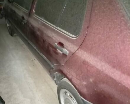 Червоний Фольксваген Венто, об'ємом двигуна 0 л та пробігом 300 тис. км за 2500 $, фото 1 на Automoto.ua