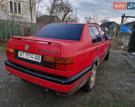 Красный Фольксваген Венто, объемом двигателя 1.9 л и пробегом 350 тыс. км за 1800 $, фото 1 на Automoto.ua