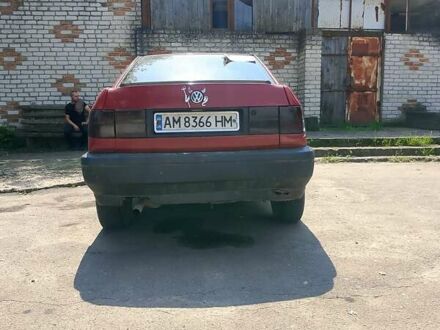 Фольксваген Венто 1993 в Коростене на Automoto.ua Красный Фольксваген Венто, объемом двигателя 1.9 л и пробегом 245 тыс. км за 1500 $, фото 1 на Automoto.ua