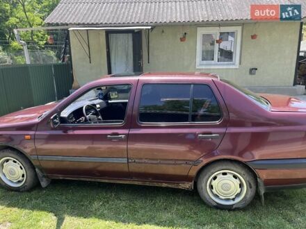 Фольксваген Венто 1993 в Городенке на Automoto.ua Красный Фольксваген Венто, объемом двигателя 1.78 л и пробегом 202 тыс. км за 1200 $, фото 1 на Automoto.ua
