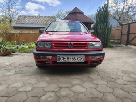 Фольксваген Венто 1995 у Путиле на Automoto.ua Червоний Фольксваген Венто, об'ємом двигуна 1.9 л та пробігом 297 тис. км за 3550 $, фото 1 на Automoto.ua