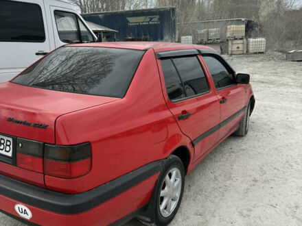 Фольксваген Венто 1996 в Каменце-Подольском на Automoto.ua Красный Фольксваген Венто, объемом двигателя 1.8 л и пробегом 259 тыс. км за 2250 $, фото 1 на Automoto.ua
