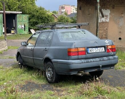 Фольксваген Венто, объемом двигателя 1.8 л и пробегом 240 тыс. км за 600 $, фото 2 на Automoto.ua