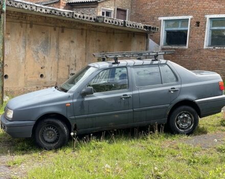 Фольксваген Венто, объемом двигателя 1.8 л и пробегом 240 тыс. км за 600 $, фото 3 на Automoto.ua