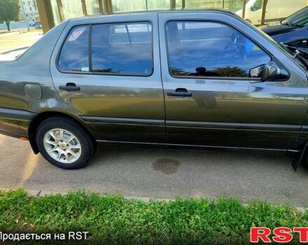 Фольксваген Венто, объемом двигателя 1.8 л и пробегом 250 тыс. км за 3050 $, фото 1 на Automoto.ua