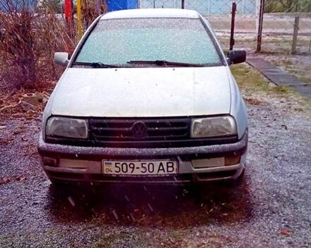 Фольксваген Венто, объемом двигателя 1.8 л и пробегом 200 тыс. км за 1300 $, фото 1 на Automoto.ua