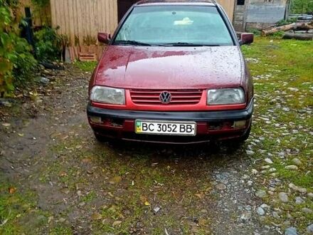 Фольксваген Венто 1992 у Івано-Франківську на Automoto.ua Фольксваген Венто, об'ємом двигуна 1.9 л та пробігом 250 тис. км за 1800 $, фото 1 на Automoto.ua