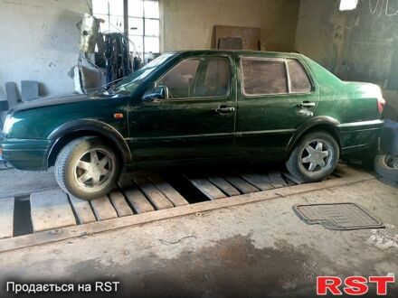 Фольксваген Венто 1994 в Харькове на Automoto.ua Фольксваген Венто, объемом двигателя 19 л и пробегом 250 тыс. км за 1200 $, фото 1 на Automoto.ua