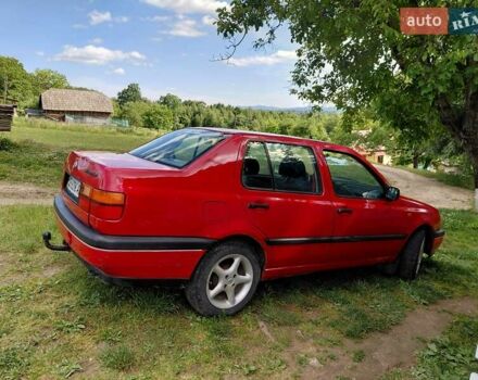 Фольксваген Венто, об'ємом двигуна 1.6 л та пробігом 300 тис. км за 1550 $, фото 1 на Automoto.ua